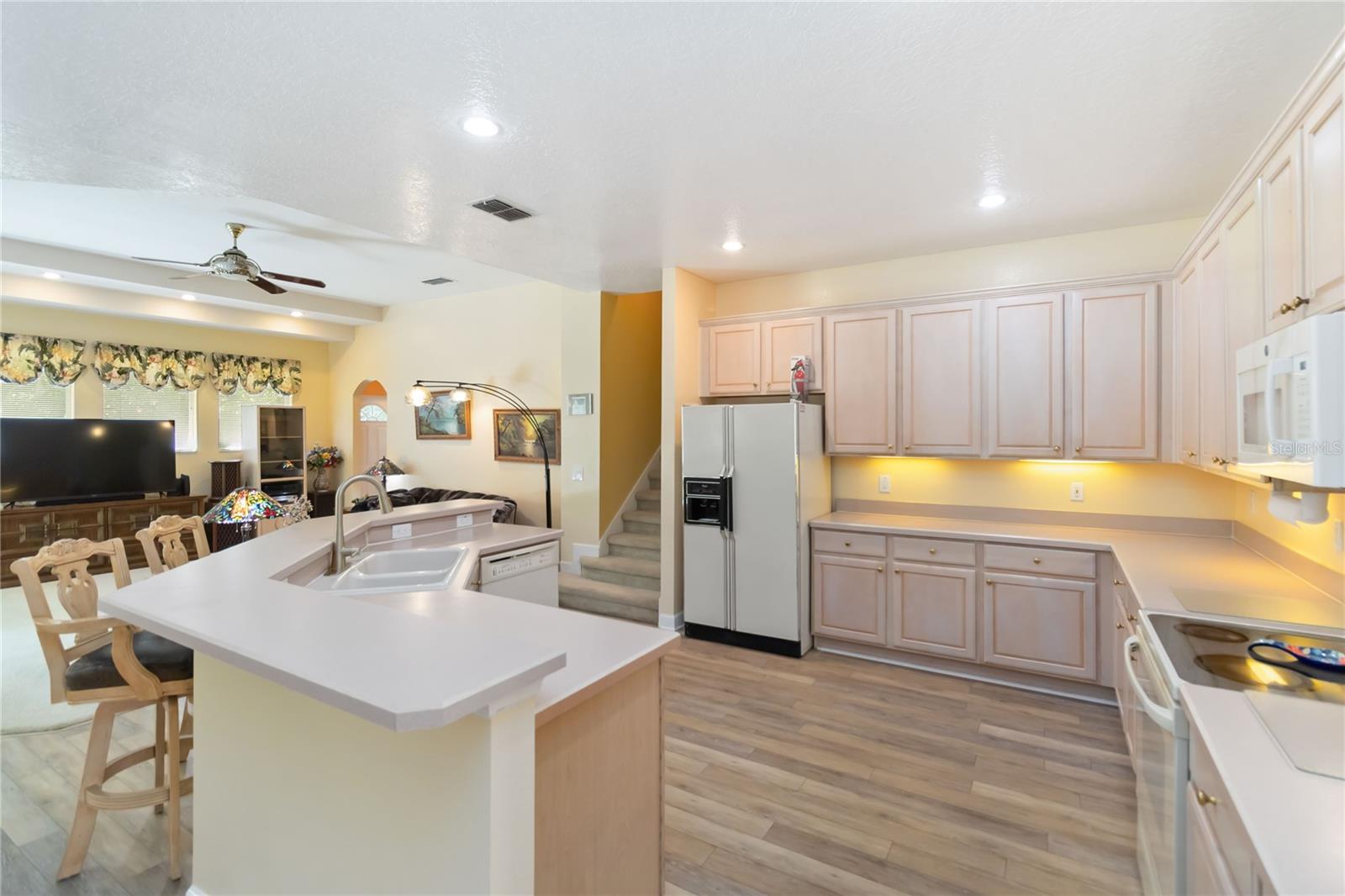 SEVILLE CHASE - Residential