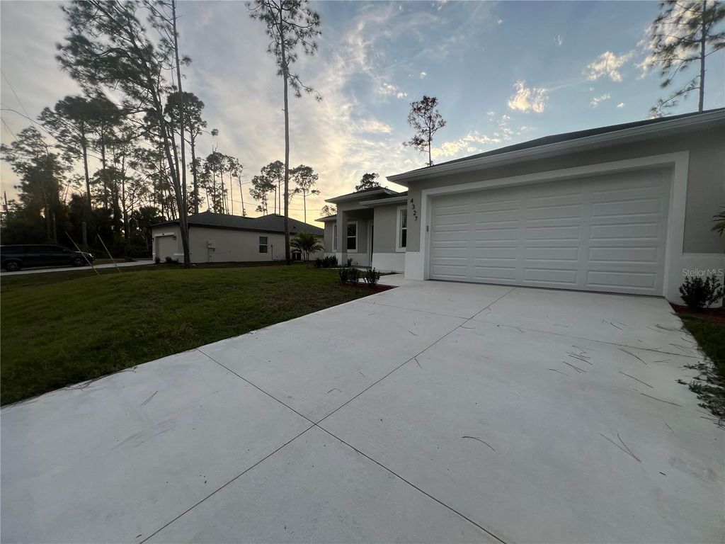 Photo of 4327 Kinlock Street, North Port, FL 34286 (MLS # C7519368)