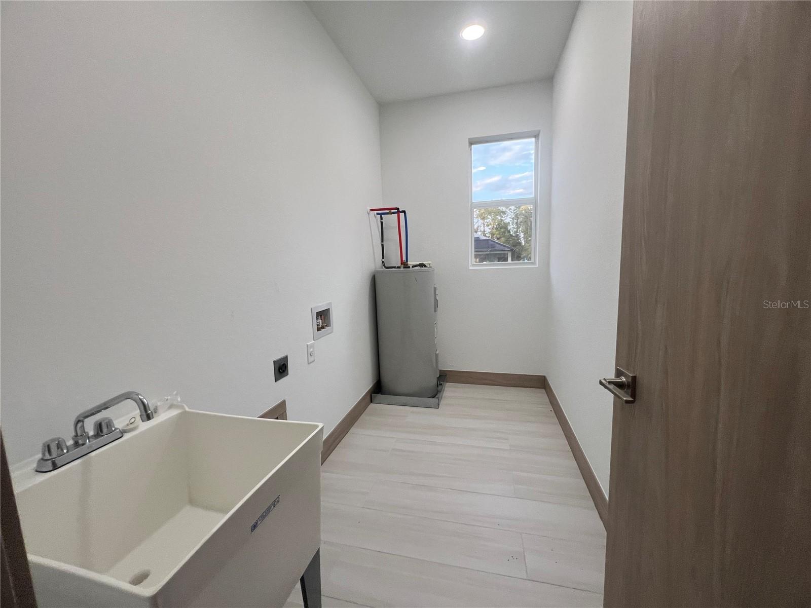 PORT CHARLOTTE SUB 17 - Residential Lease