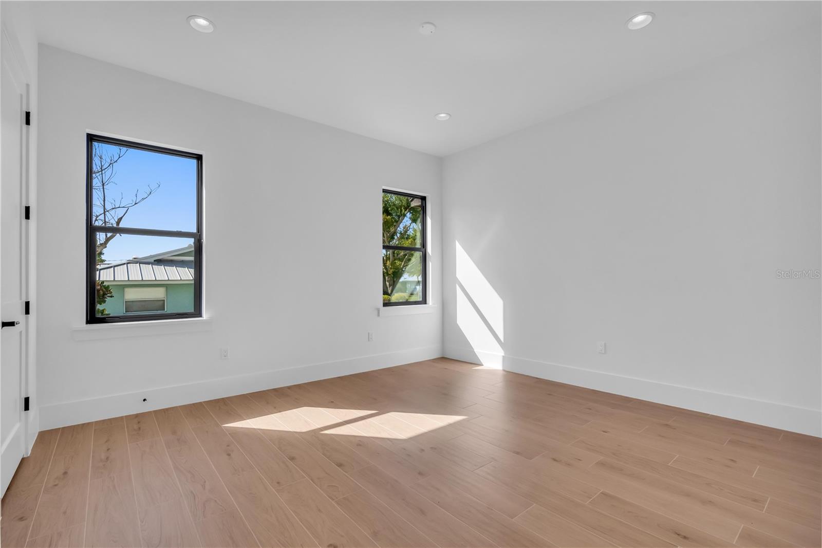 NORTH ISLES - Residential