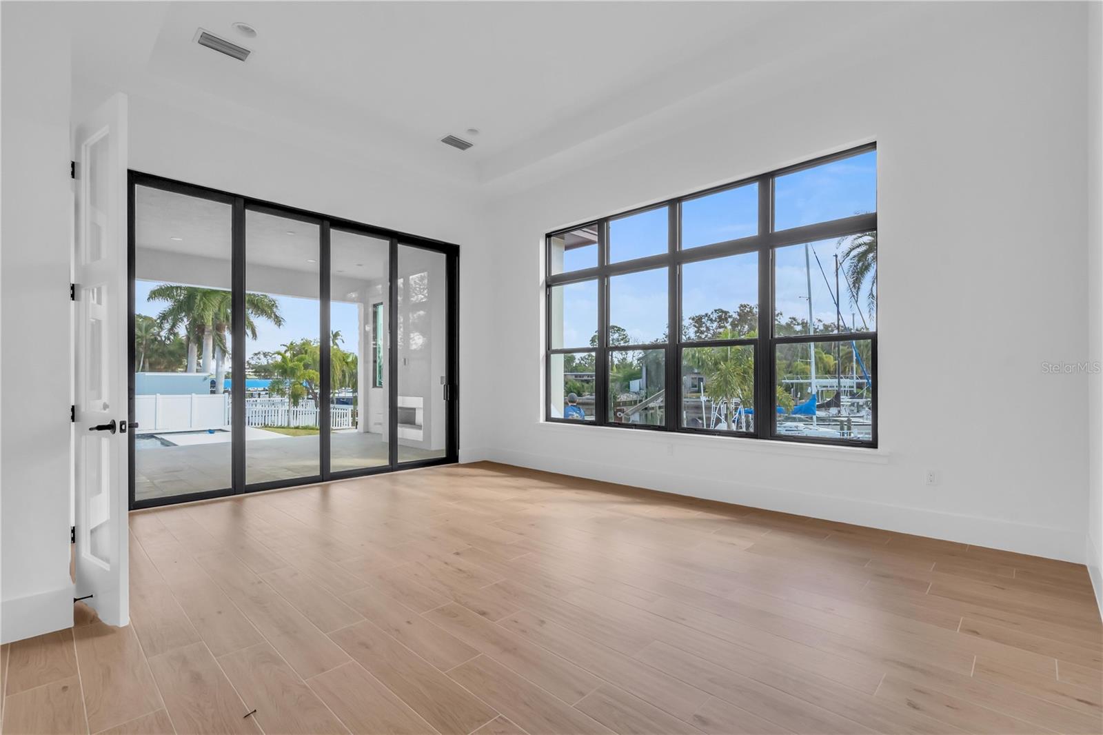 NORTH ISLES - Residential