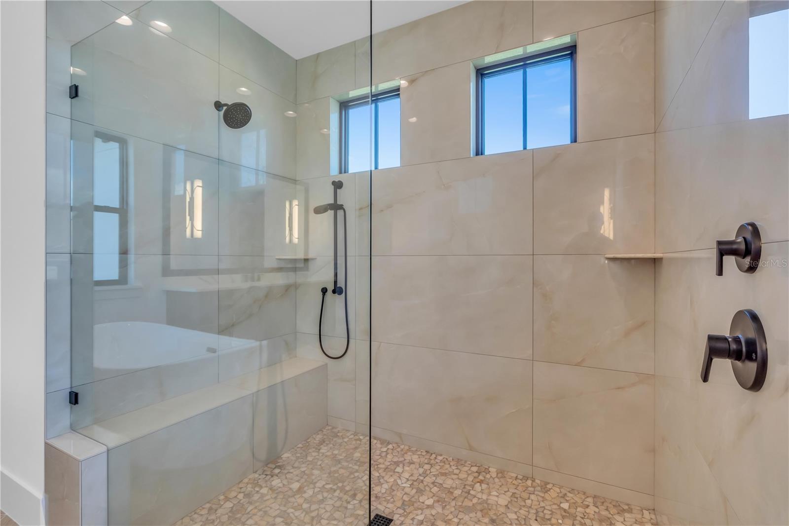 NORTH ISLES - Residential