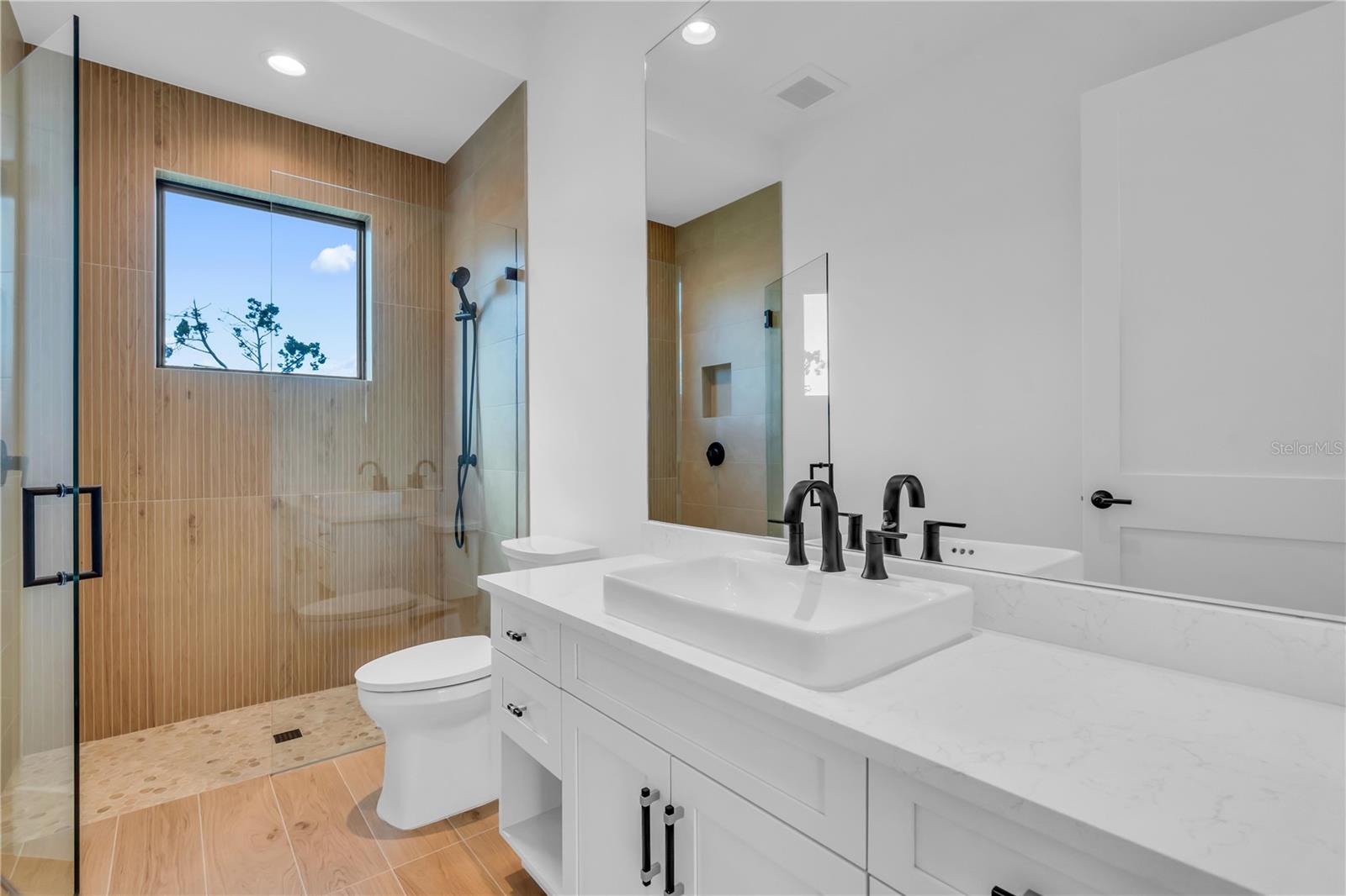 NORTH ISLES - Residential