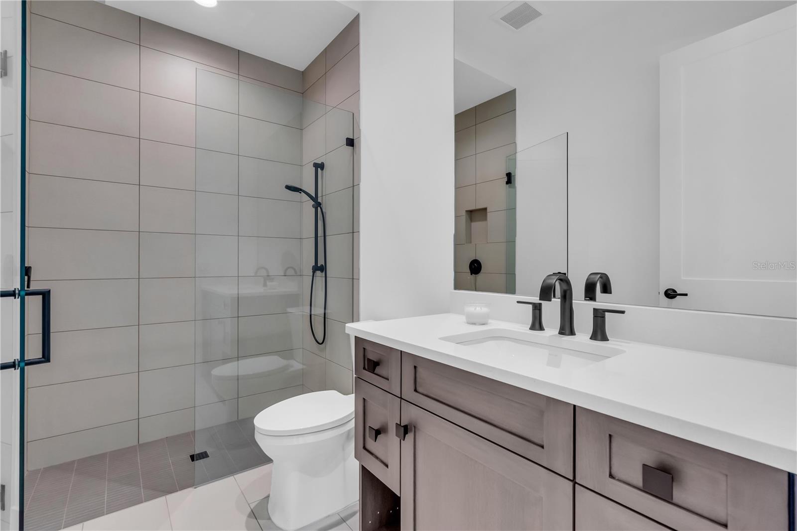 NORTH ISLES - Residential