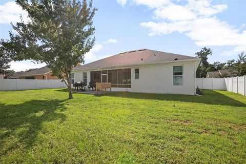 A home in DELAND