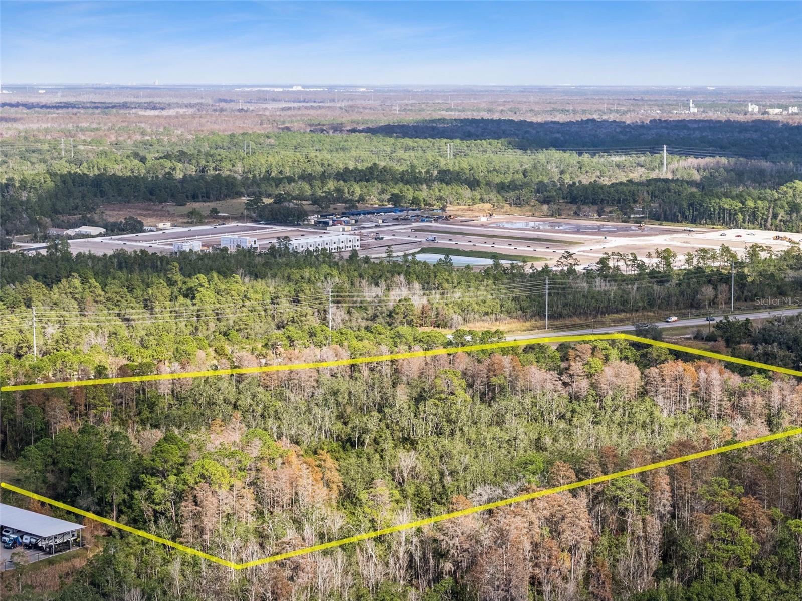 STORAGE UNITS AT REUNION - Land