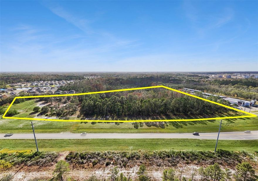 Commercial Development Site located just 15 minutes from Disney World. 11.85 Gross Acres. 5.1± Dry Usable Acres.
Zoning: CCP. Bring your builder: Retail, Multi-Family, Restaurant, Townhomes, Warehouse, And Much More...VISIONS Luxury Resort and Spa, located Directly across the street. $170 million mixed use Resort Community:Luxury Single Family Homes, Townhomes, 180-unit Condo- Hotel, 70,000sq ft Retail Space, World Class Restaurant, Bar, Clubhouse.