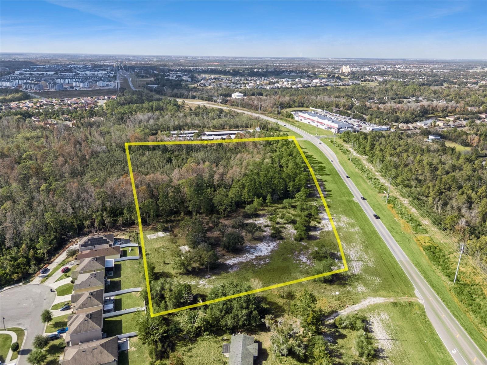 STORAGE UNITS AT REUNION - Land