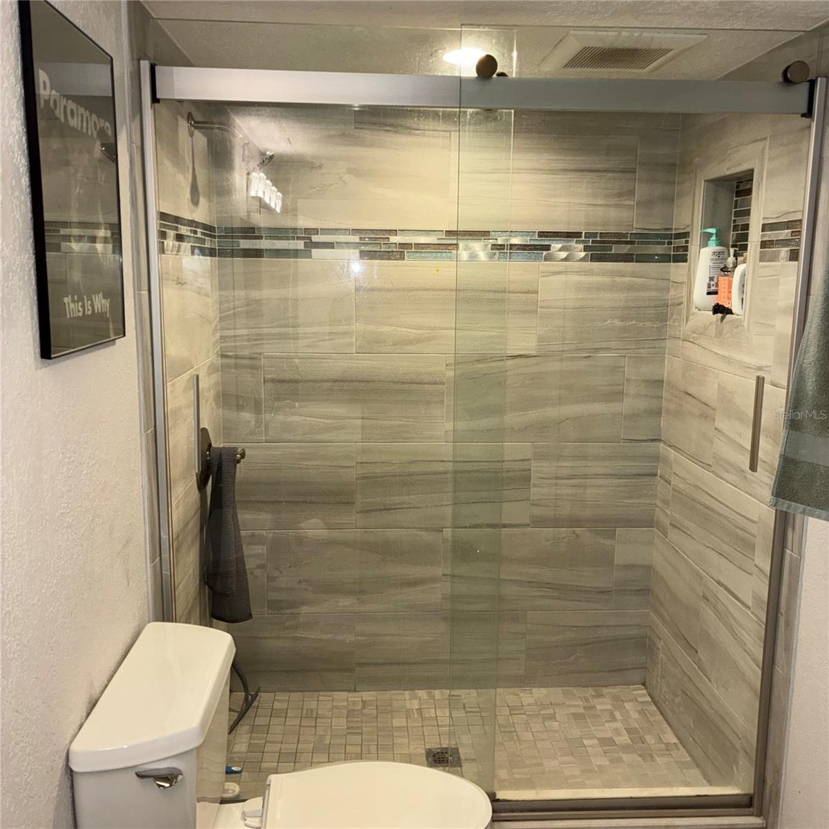 LA COSTA BRAVA LAKESIDE - Residential