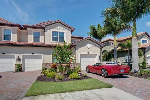 A home in NORTH VENICE