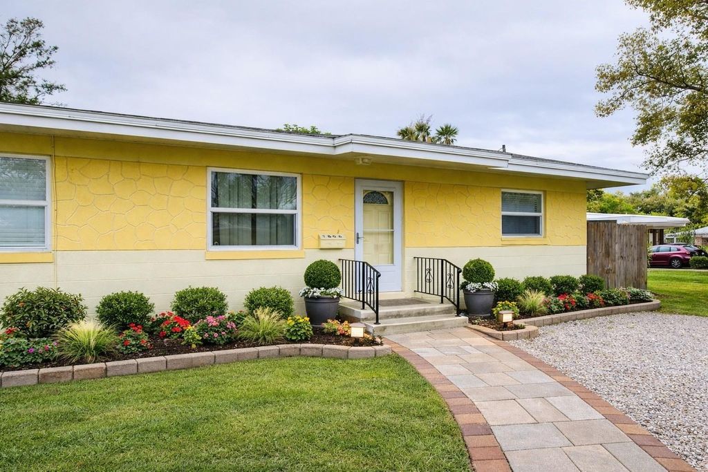 Photo of 7800 46th Way N, Pinellas Park, FL 33781 (MLS # TB8456451)