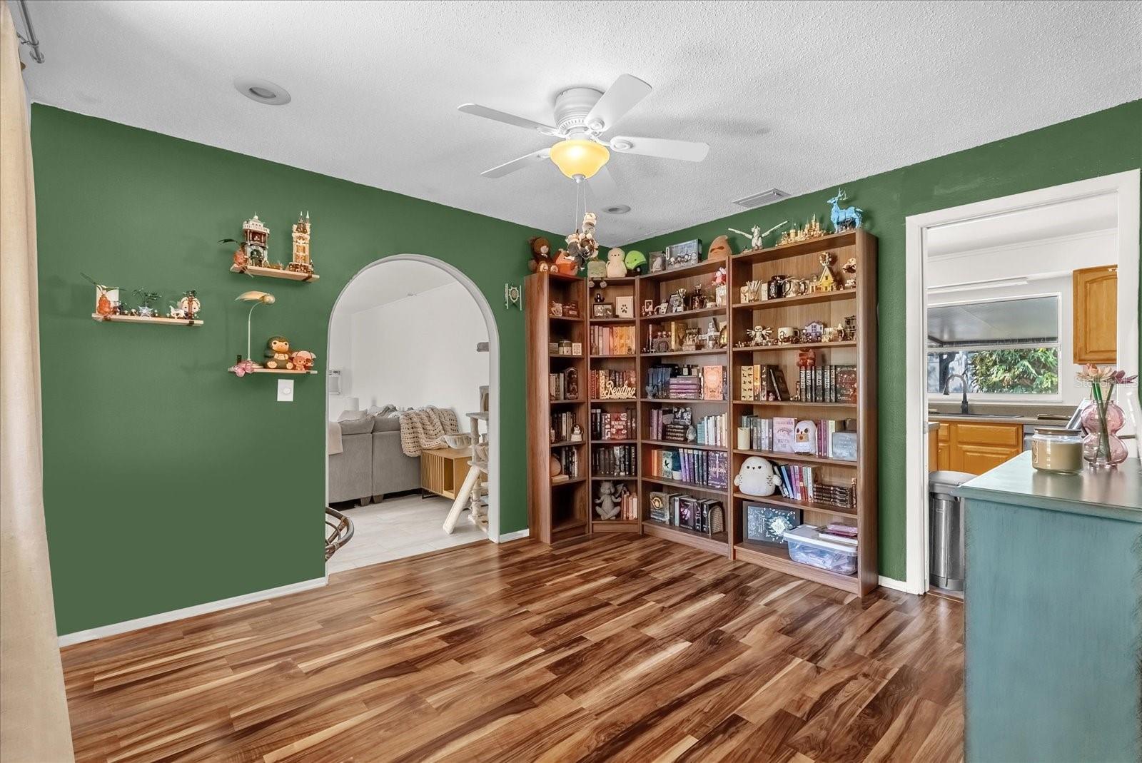 623 SWALLOW DRIVE