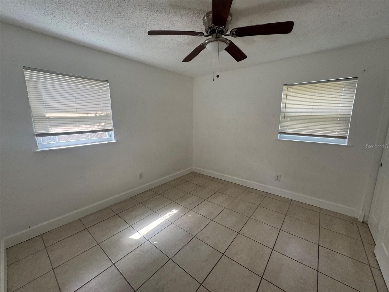 WEST PORT - Residential Lease