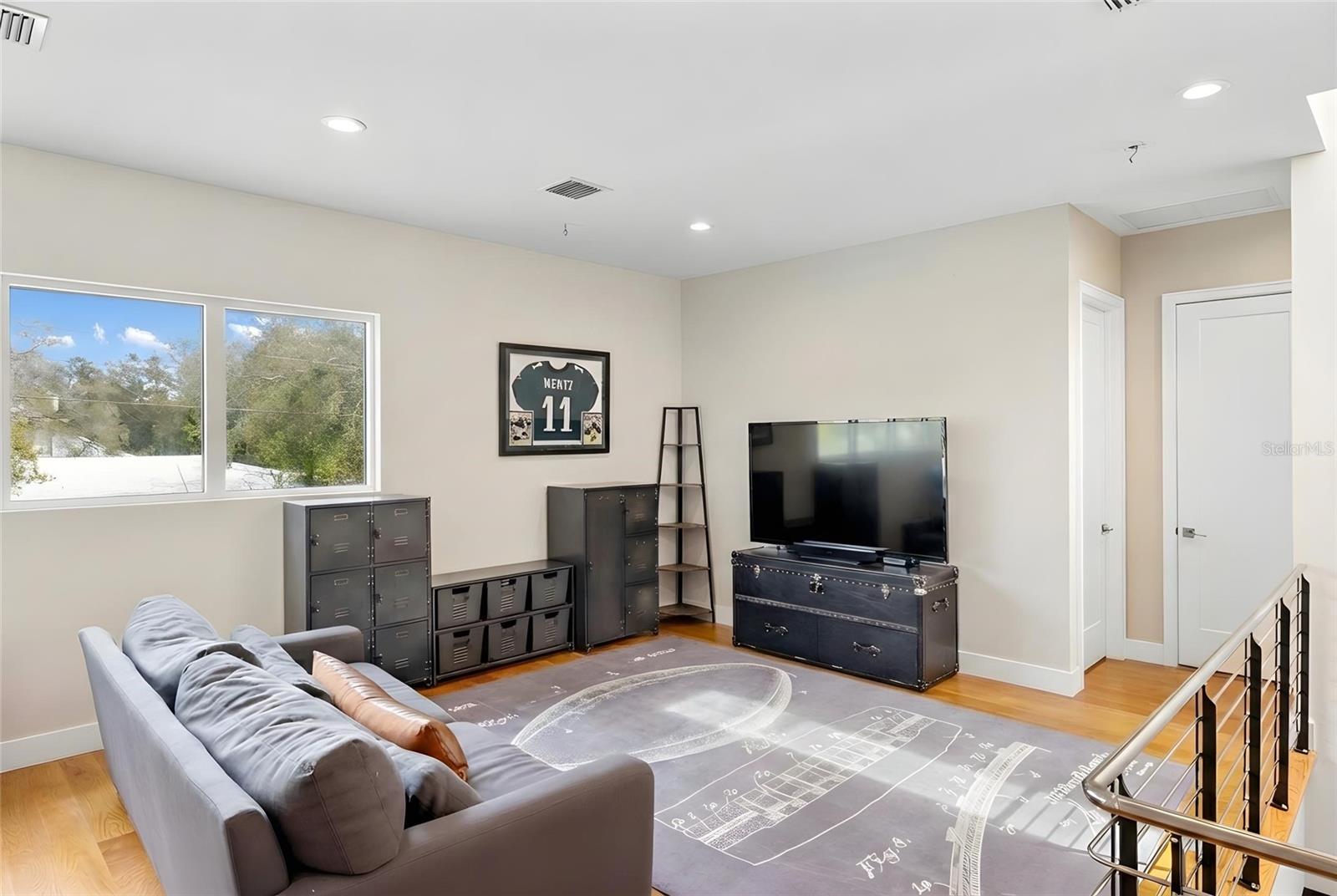 SHORELAND WOODS SUB - Residential