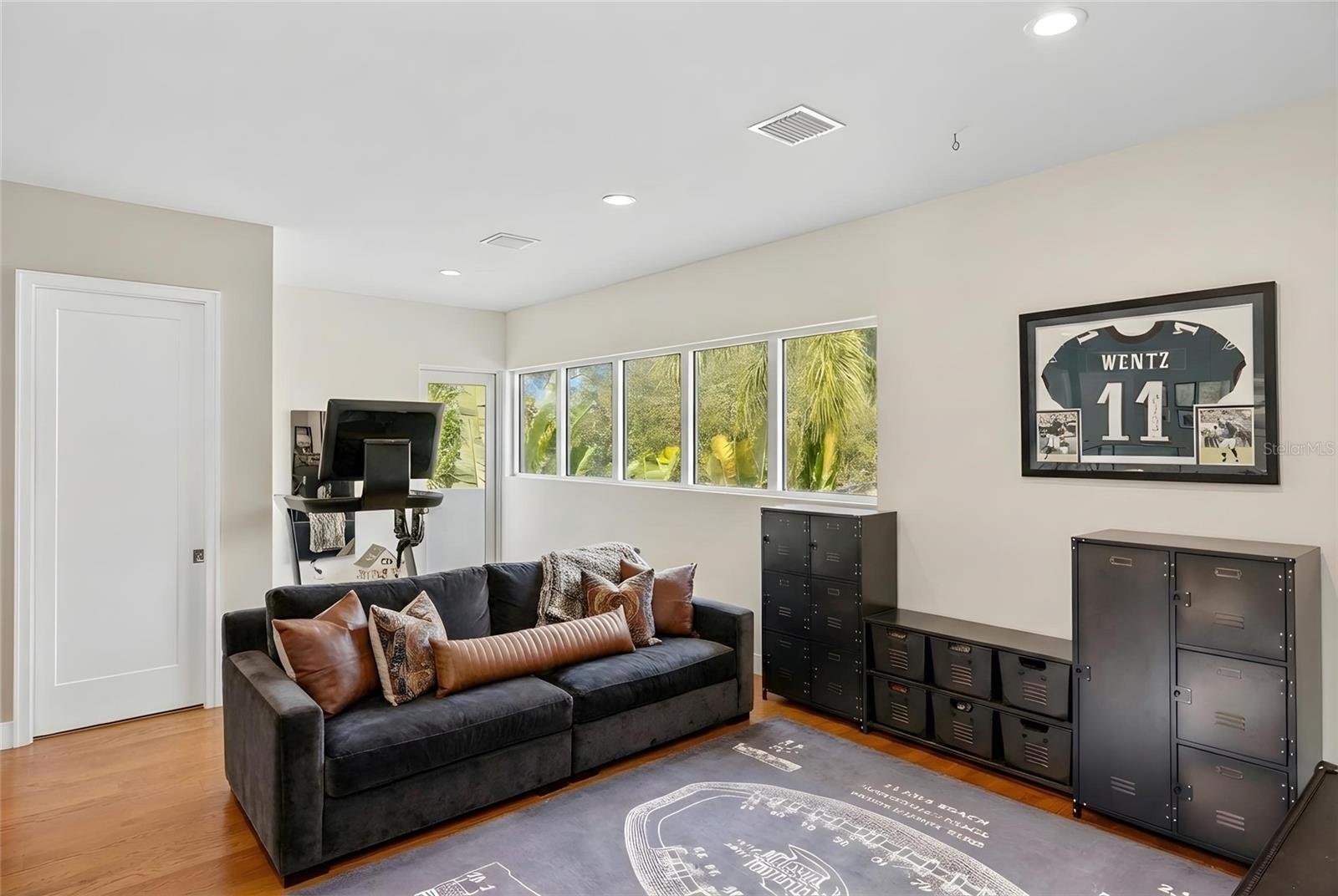 SHORELAND WOODS SUB - Residential