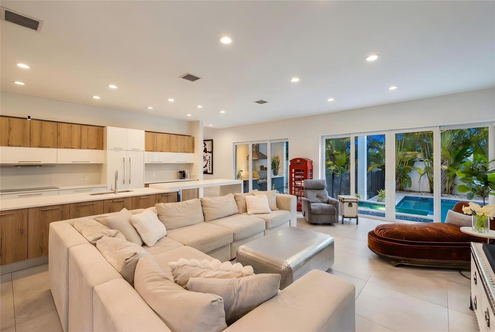 SHORELAND WOODS SUB - Residential