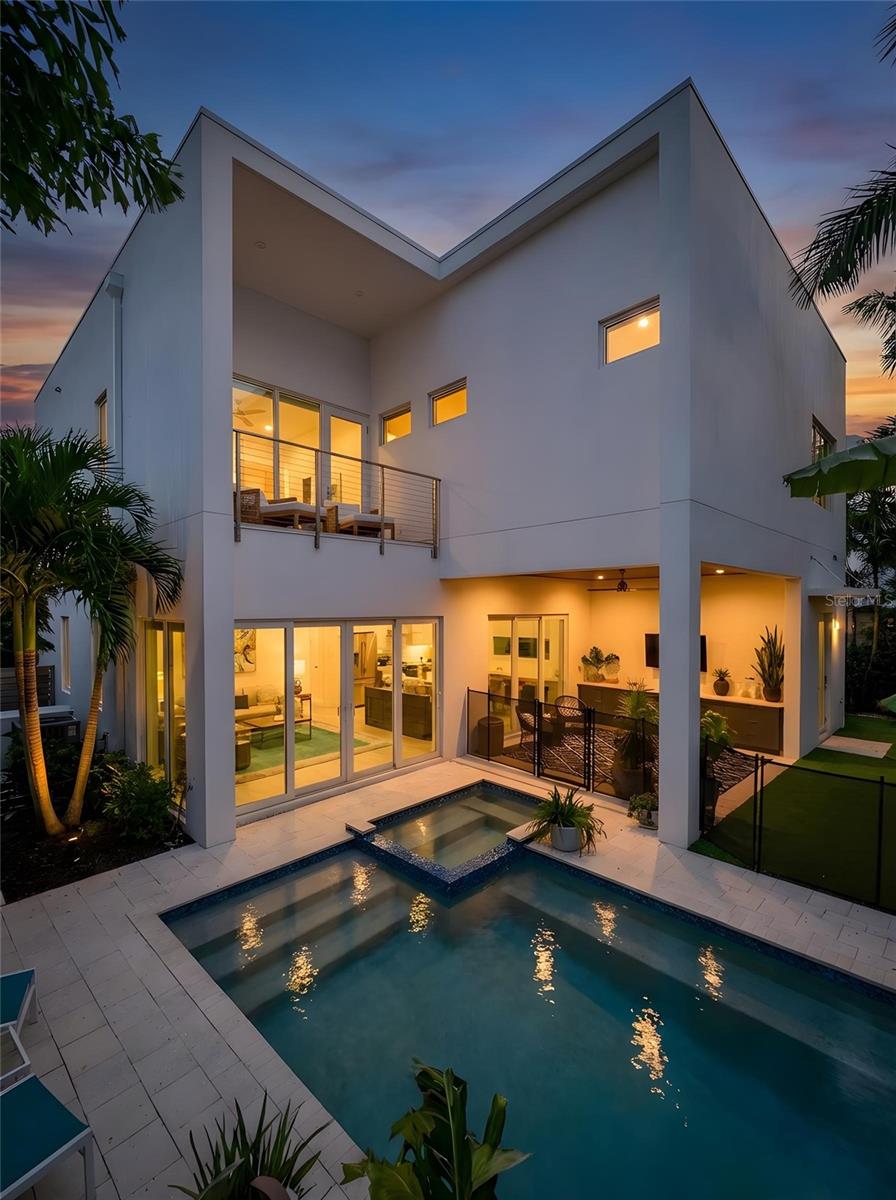 1732 SHORELAND DRIVE