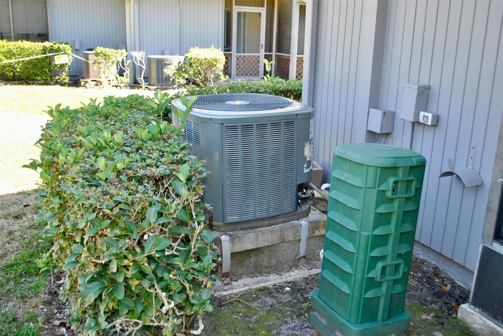 EAST LAKE WOODLANDS - Residential