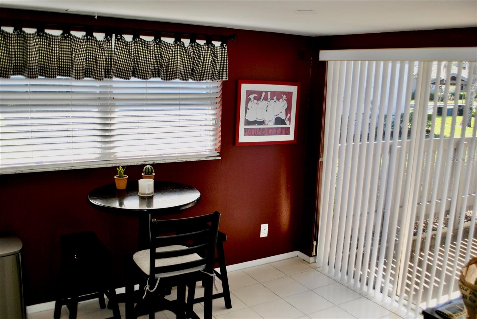 EAST LAKE WOODLANDS - Residential