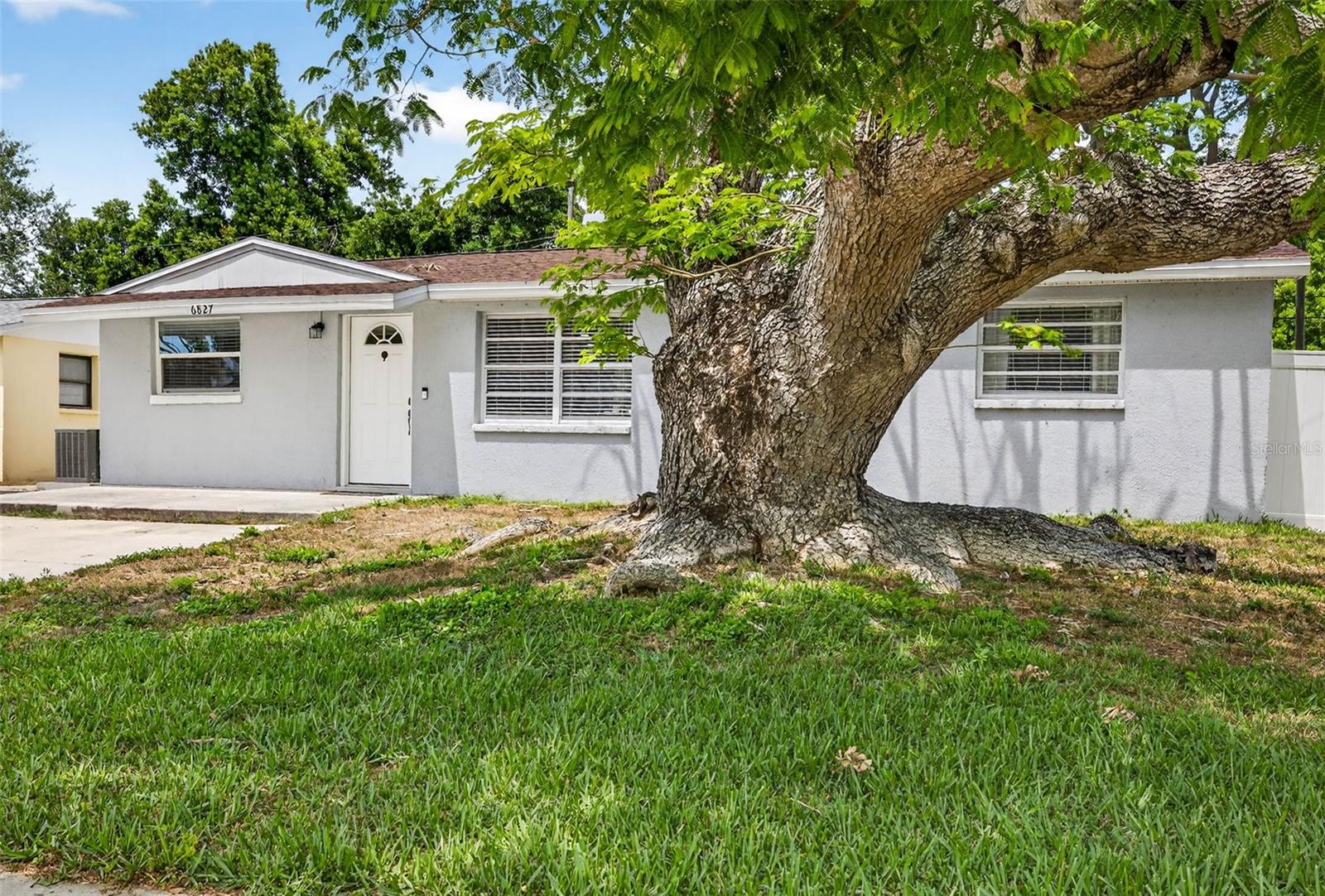 FAIRLAWN PARK MANOR - Residential