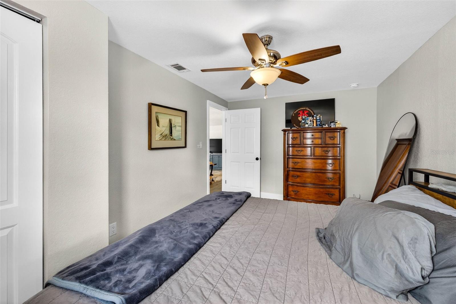 FAIRLAWN PARK MANOR - Residential