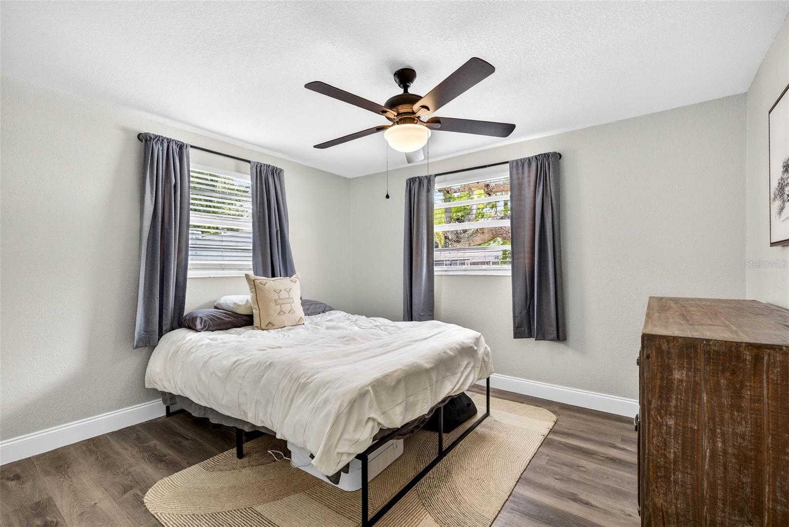 FAIRLAWN PARK MANOR - Residential