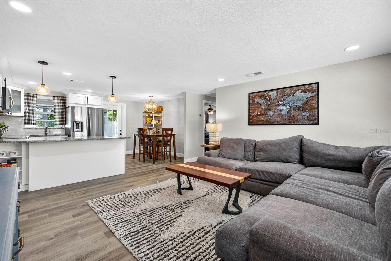 FAIRLAWN PARK MANOR - Residential