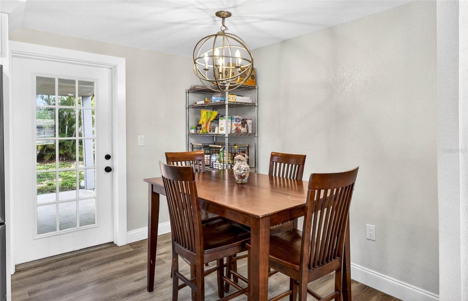 FAIRLAWN PARK MANOR - Residential