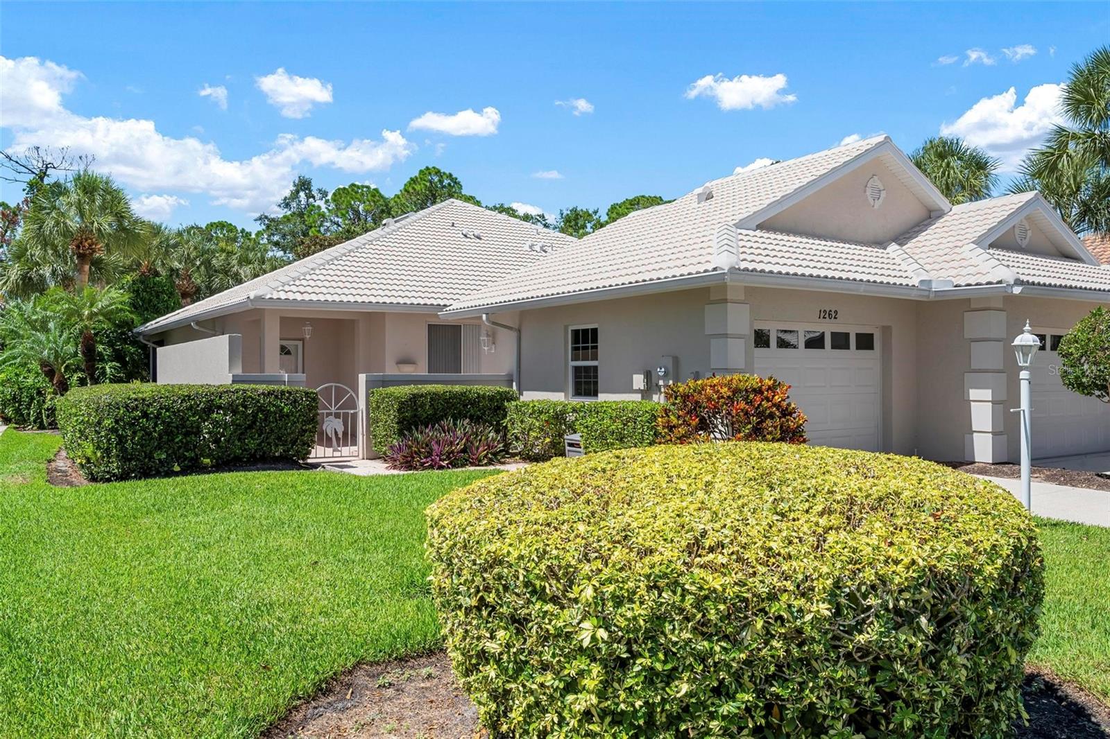 1262 BERKSHIRE CIRCLE