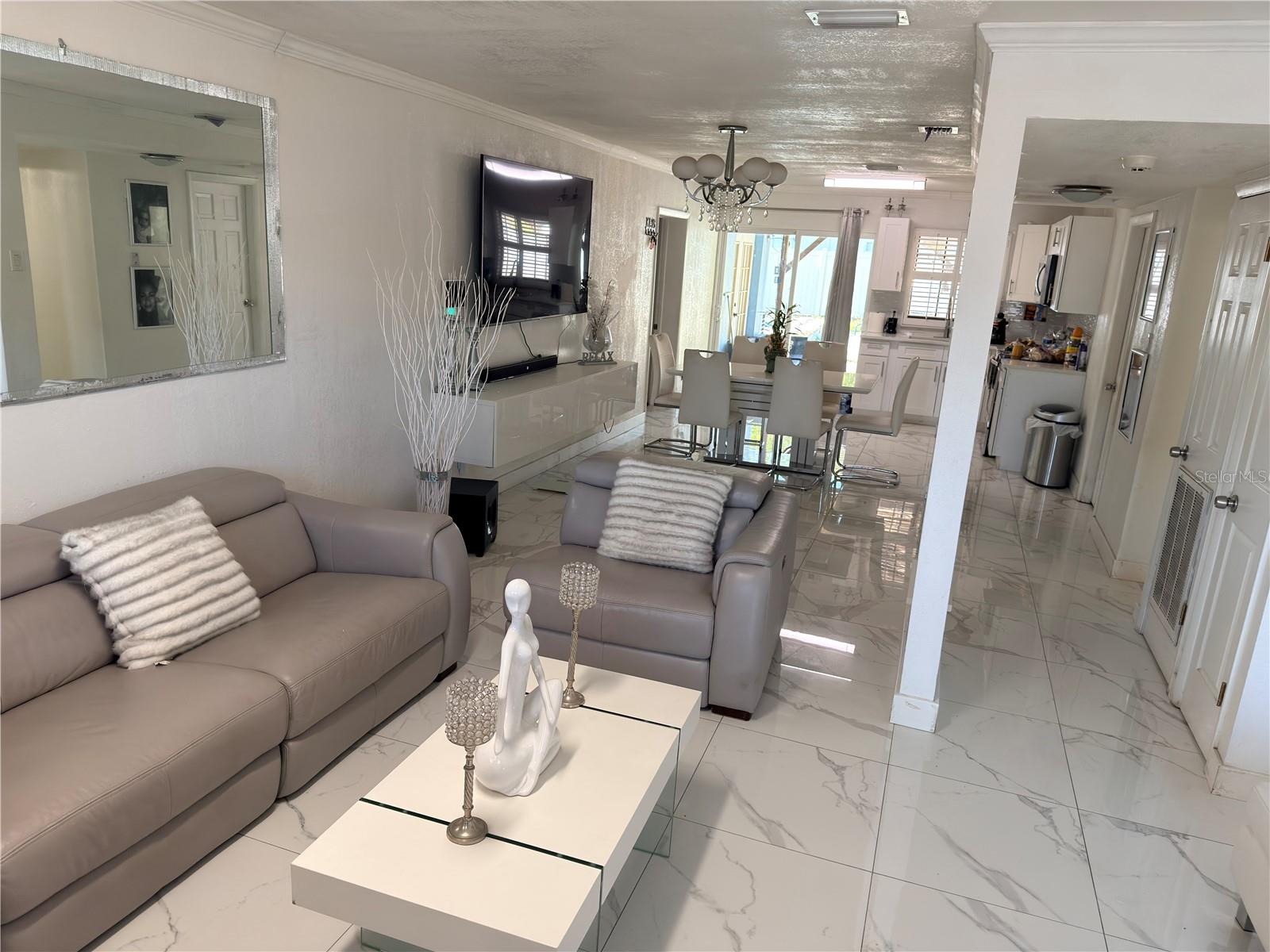 PLAZA TERRACE UNIT 3 EXTENS - Residential