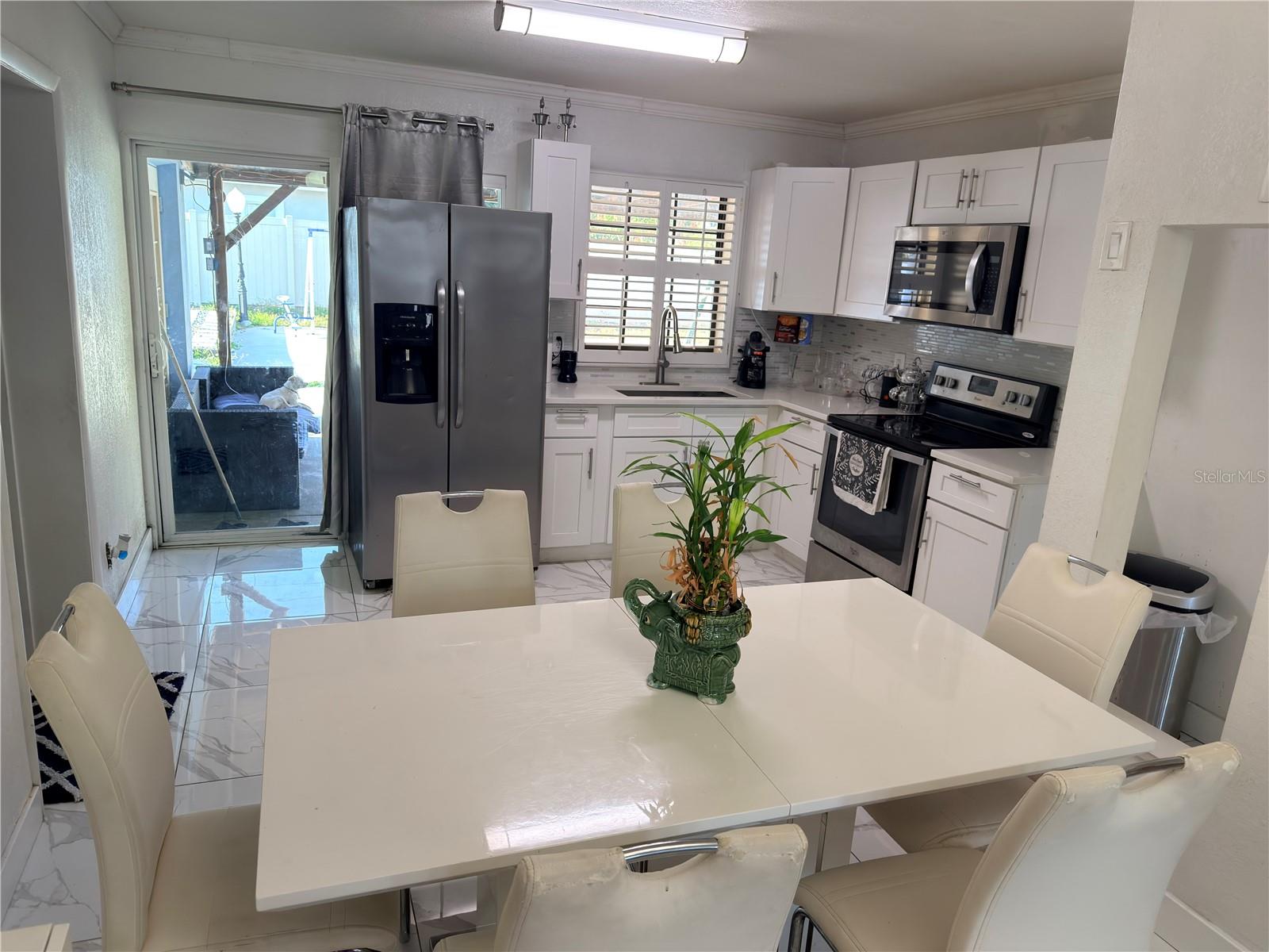 PLAZA TERRACE UNIT 3 EXTENS - Residential