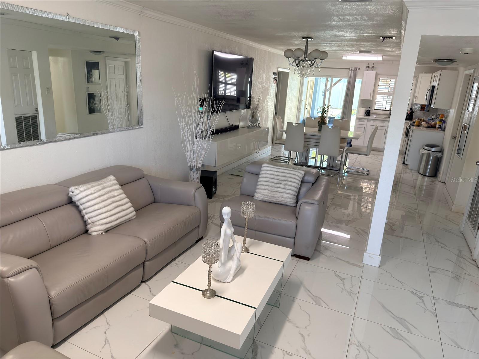 PLAZA TERRACE UNIT 3 EXTENS - Residential