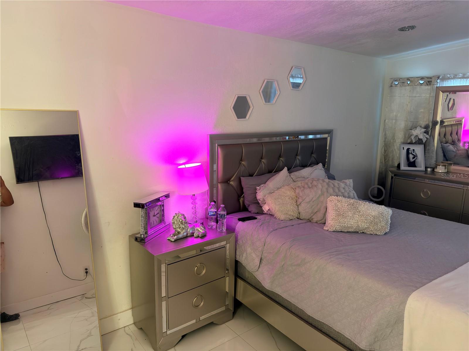 PLAZA TERRACE UNIT 3 EXTENS - Residential