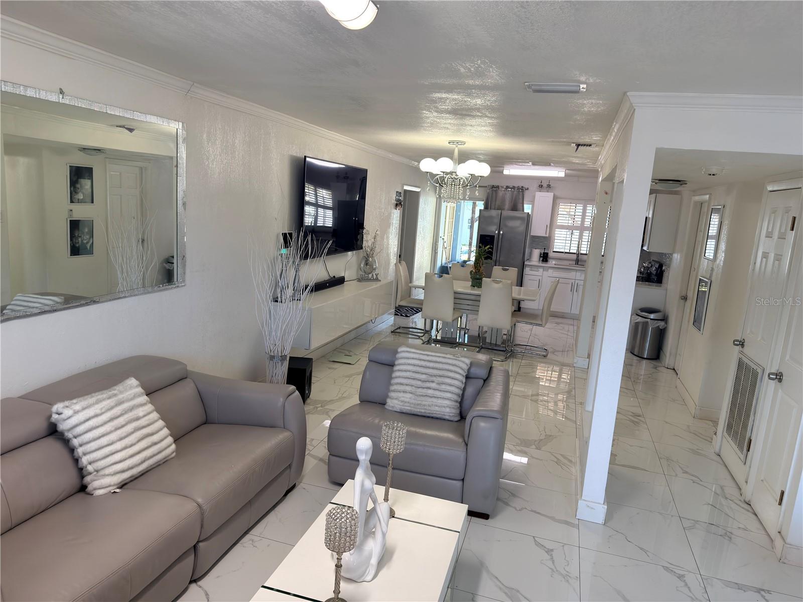 PLAZA TERRACE UNIT 3 EXTENS - Residential