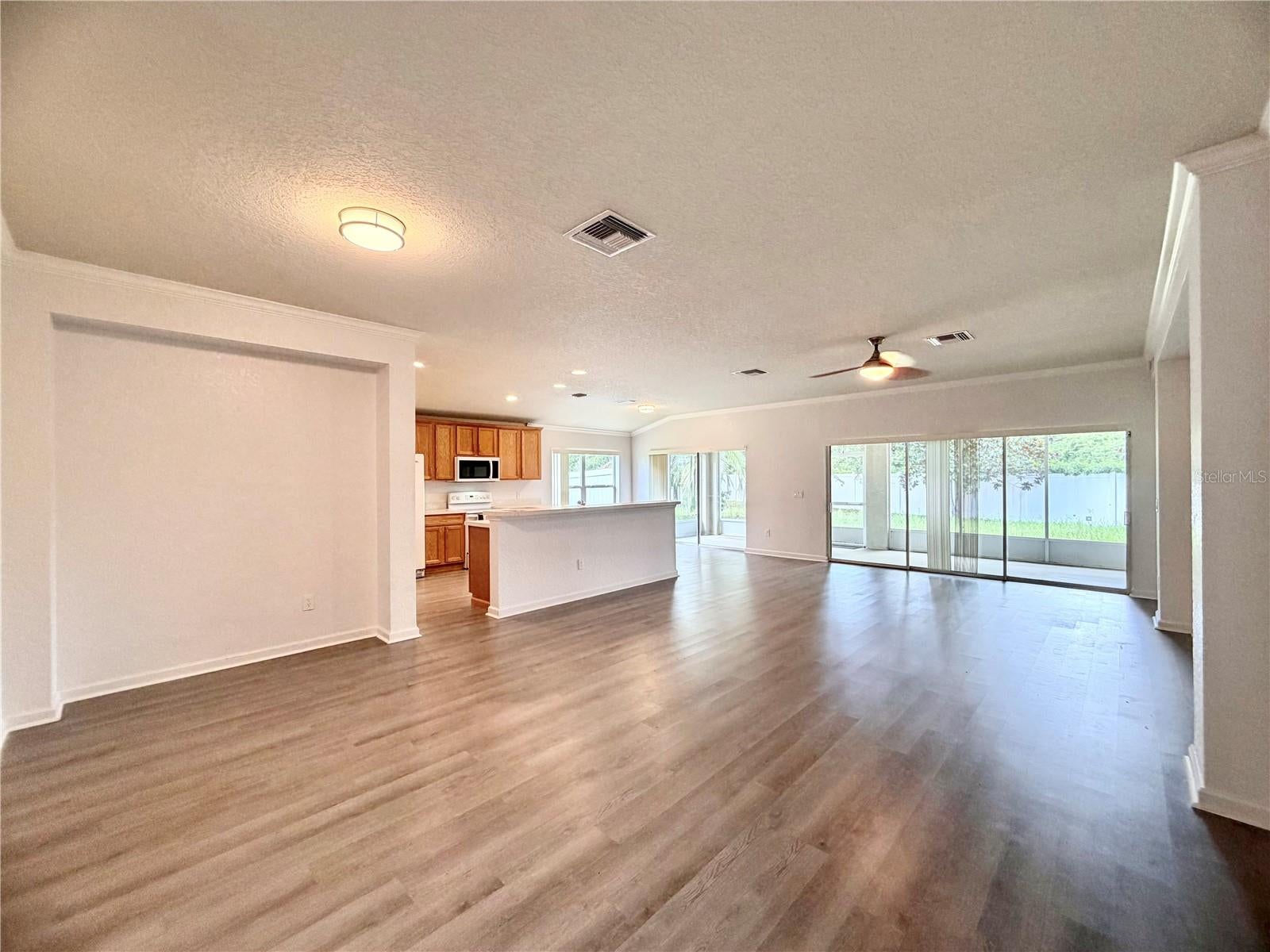 5695 SW 39TH STREET