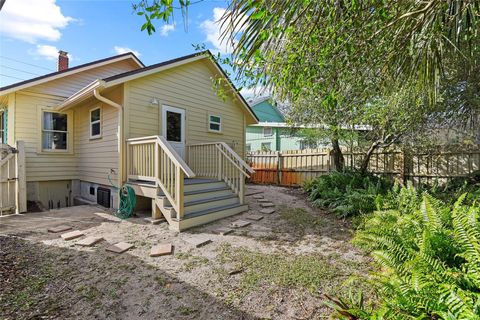 A home in NEW SMYRNA BEACH