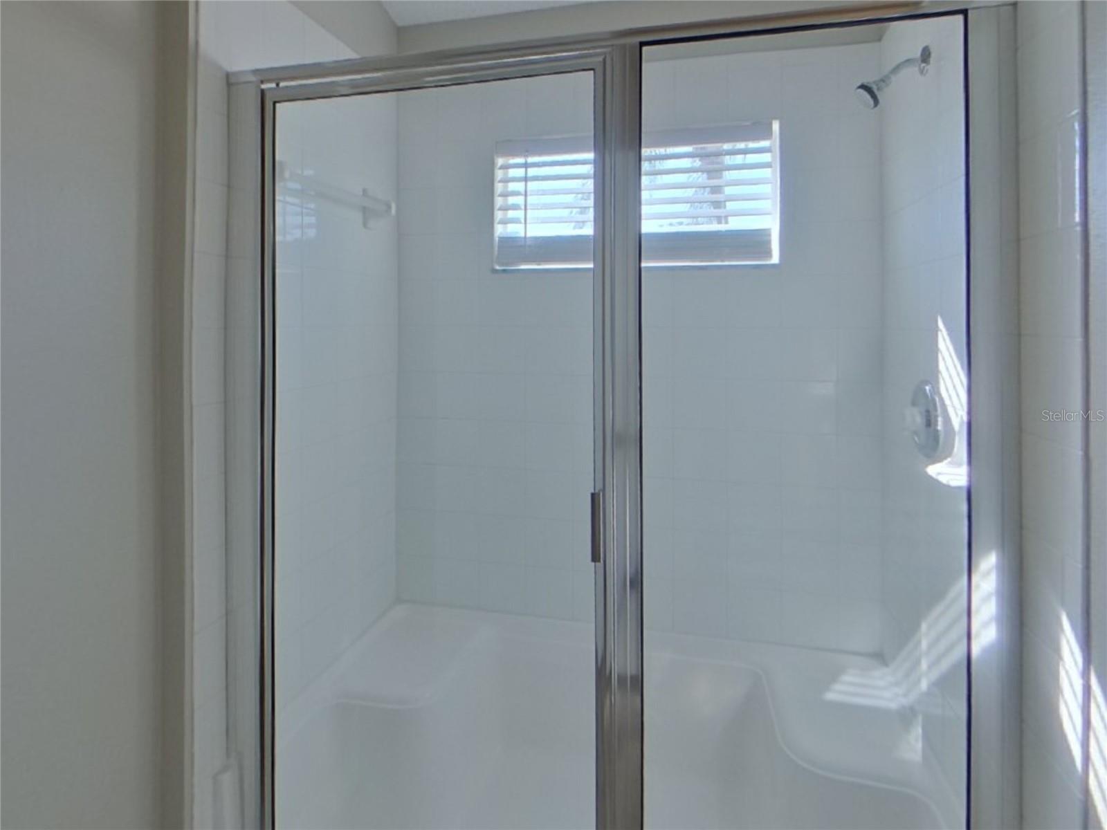 ISLAND WALK PH II - Residential Lease