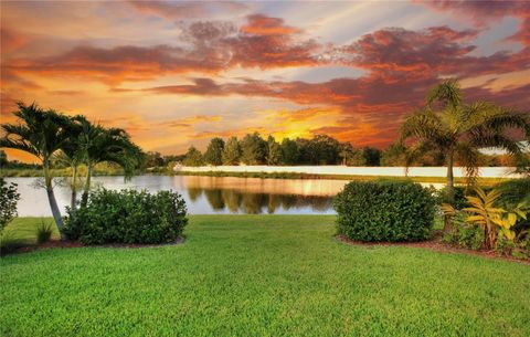 A home in WINTER HAVEN