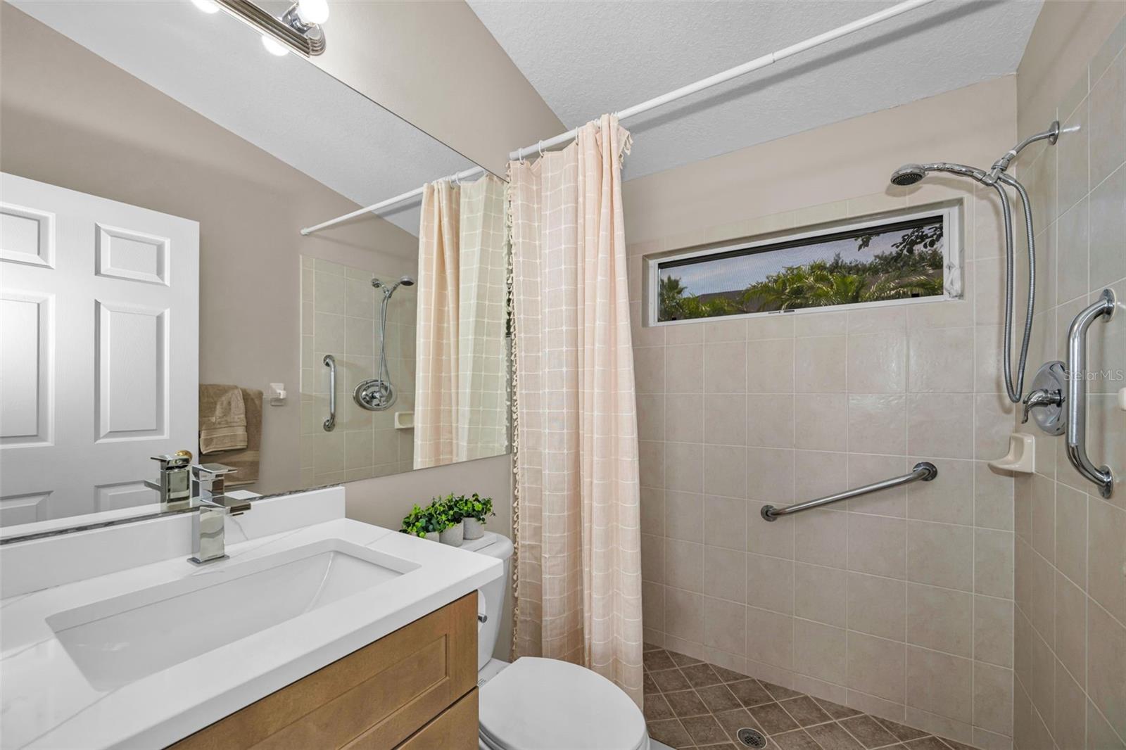 NORTHFIELD - Residential