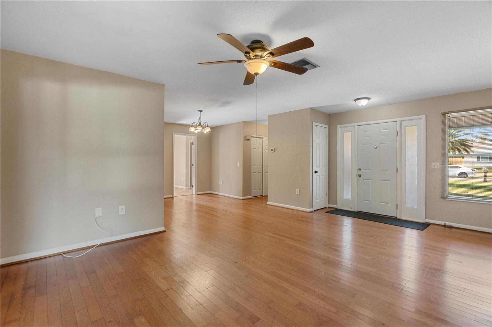 SPRING HILL - Residential