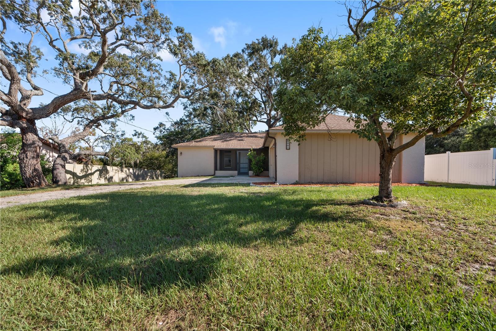 SPRING HILL - Residential