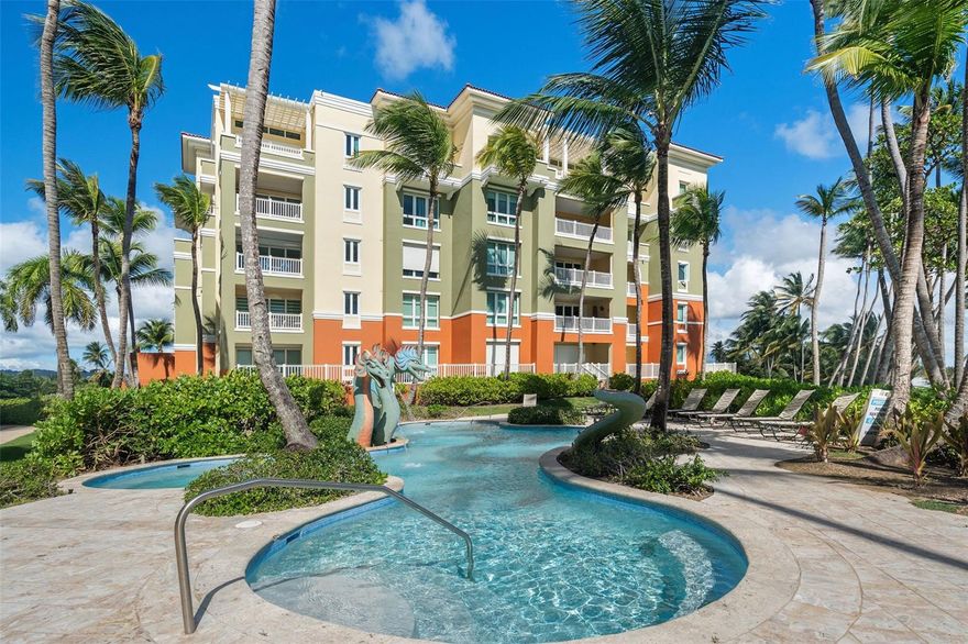 Beautiful ocean views and luscious gardens throughout the complex. Terrace and 2 balconies. Furnished corner unit in an exclusive beach front community with direct beach access and resort style facilities including multiple pools, and jacuzzi. Kitchen with granite countertop. Full-service generator. 1 parking space. Concierge, ice service, private wine room, multiple pools, and jacuzzi. Golf cart community.Golf courses. Tennis and pickleball courts. Beach Club with a beach tennis court.Equestrian Center with horse stables. Hiking trails and Gym.Marina.Marbella