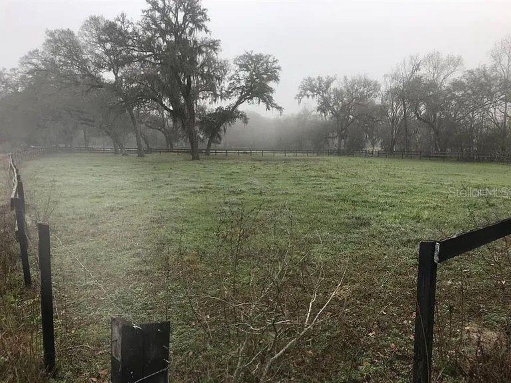 Photo of 000 Palomino Lakes Dr, Dade City, FL 33523 (MLS # TB8490885)