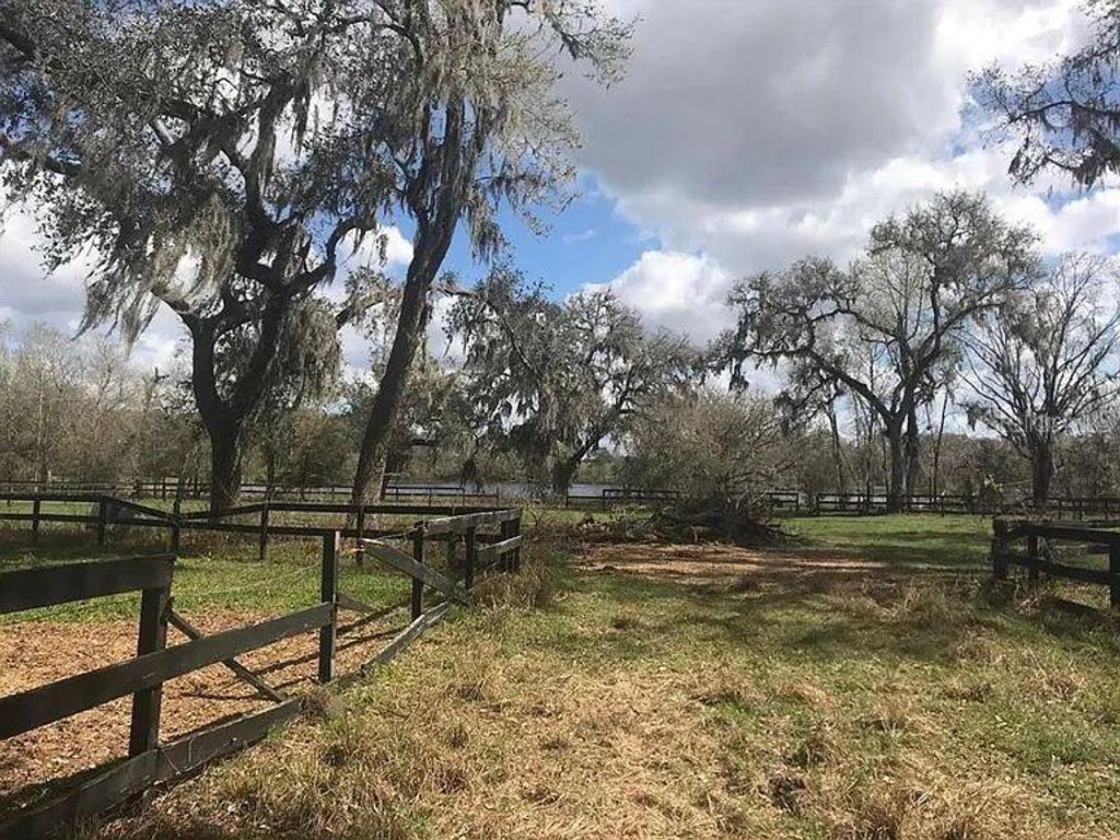 Photo of 000 Palomino Lakes Dr, Dade City, FL 33523 (MLS # TB8490885)