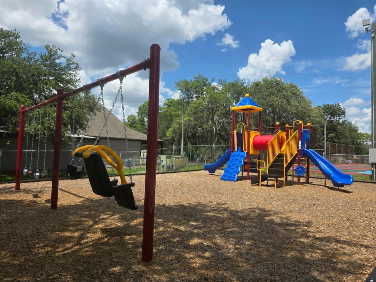 BEACON SQUARE - Residential