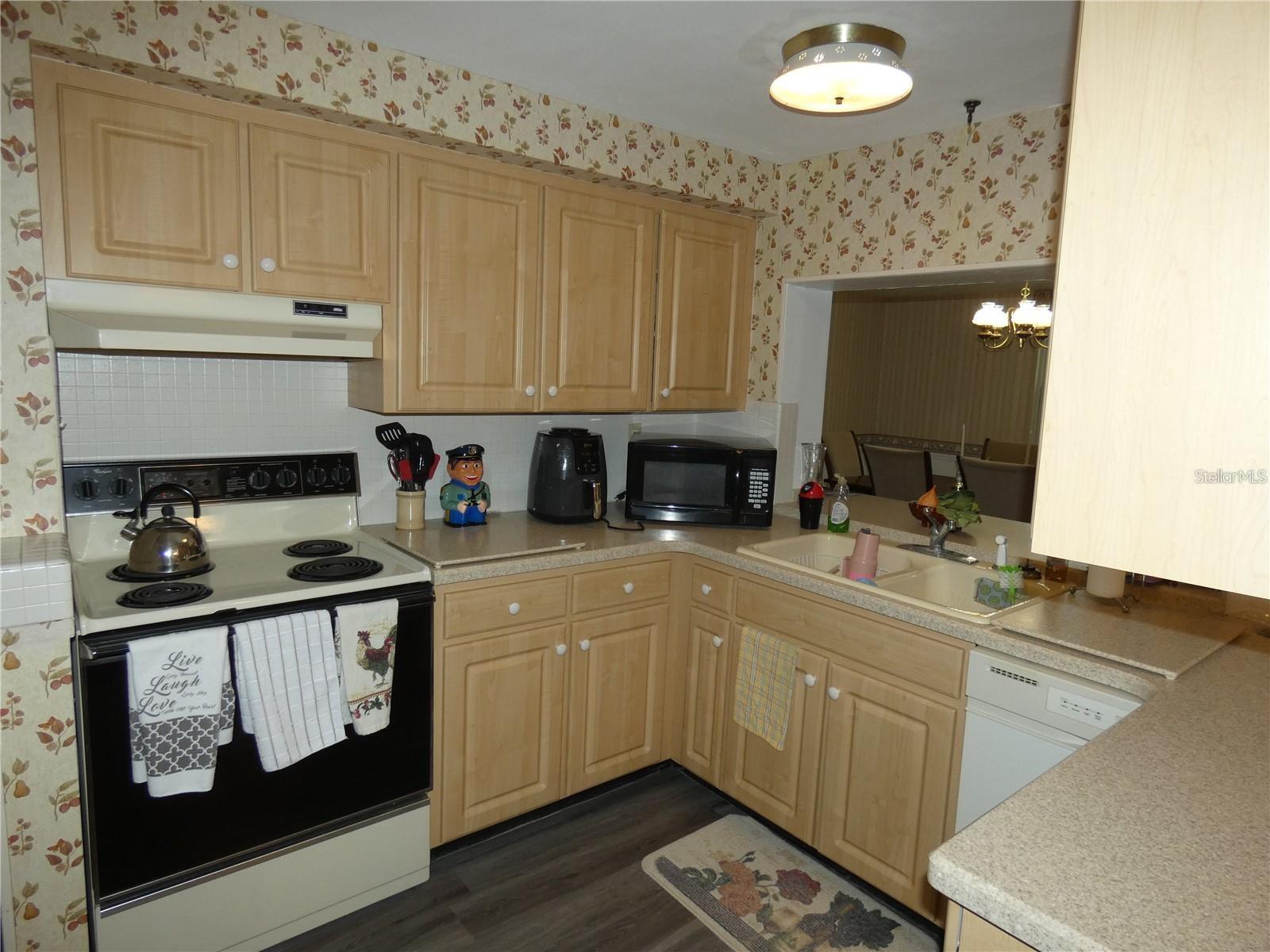 BEACON SQUARE - Residential