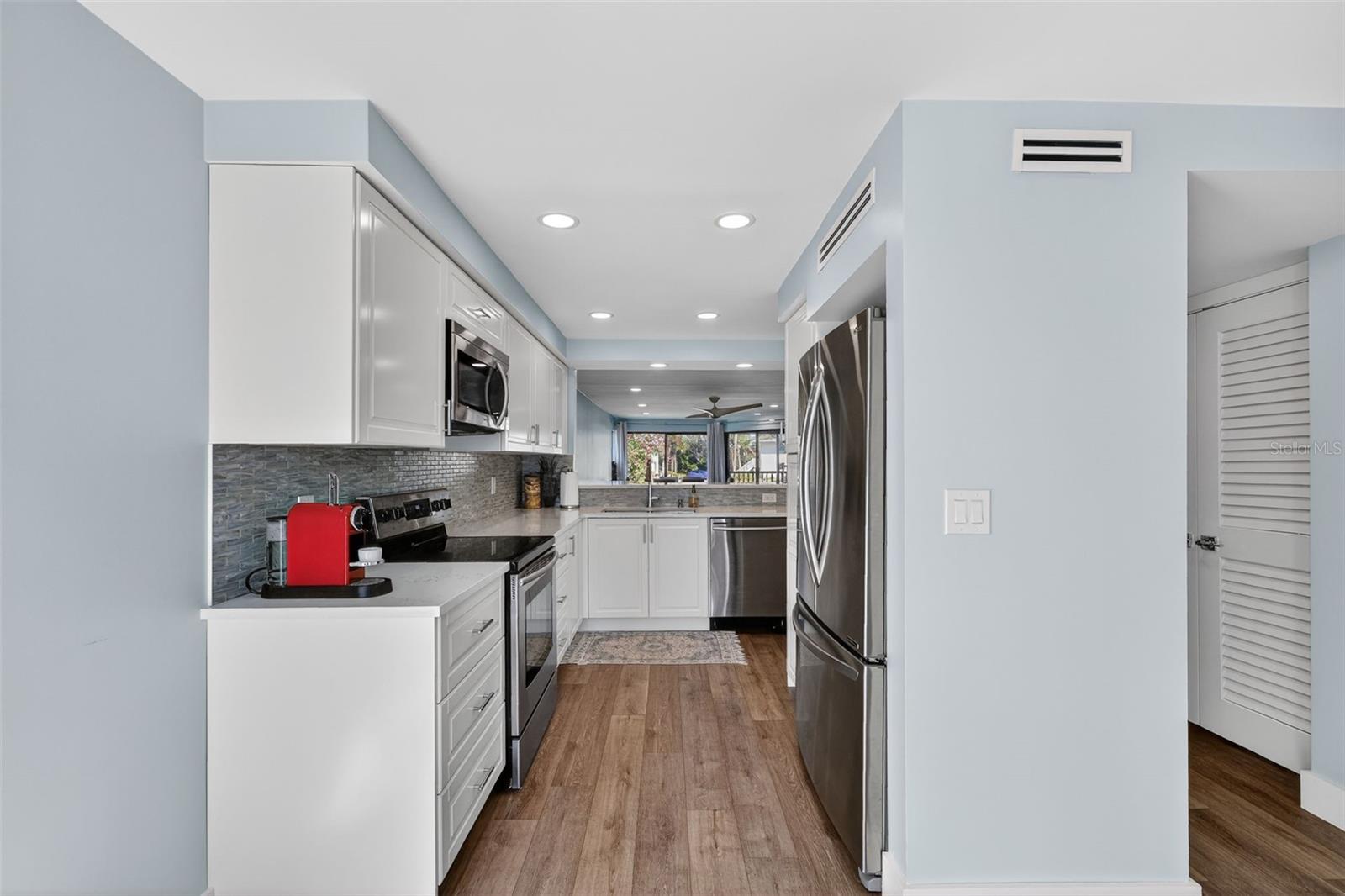 3805 E BAY DRIVE 201