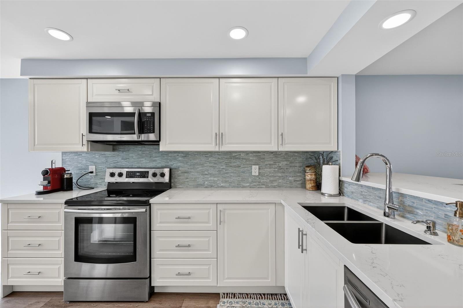 SUNBOW BAY PH II - Residential