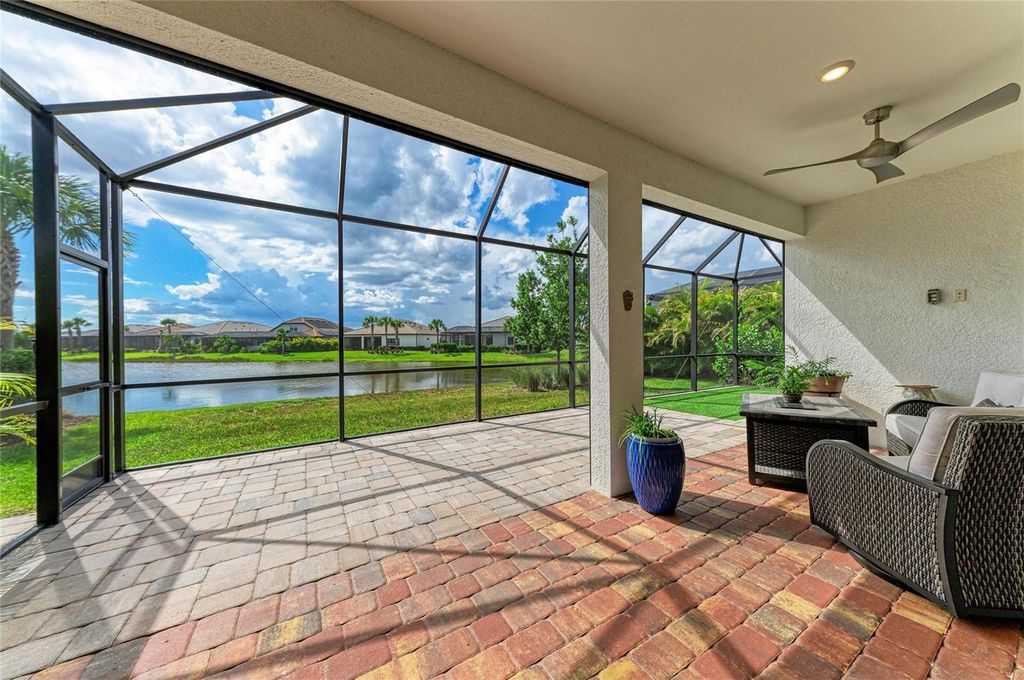 Photo of 7412 Summerland Cove, Lakewood Ranch, FL 34202 (MLS # A4694052)