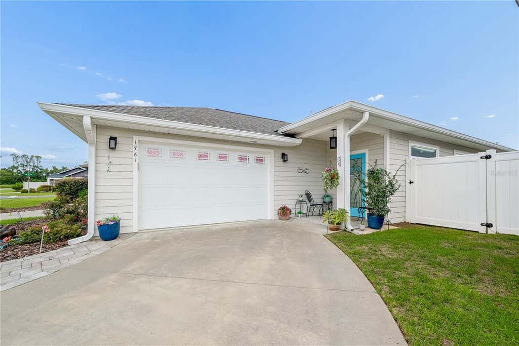 Photo of 1761 SW 247th Street, Newberry, FL 32669 (MLS # GC542423)